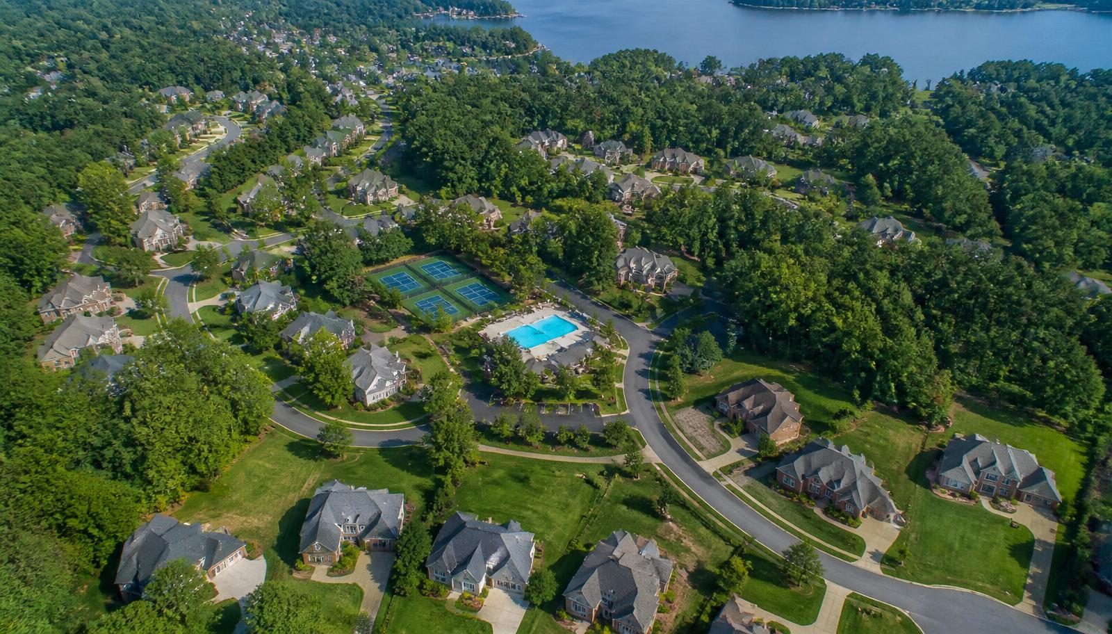 The fifteen neighborhoods that define Lake Norman.